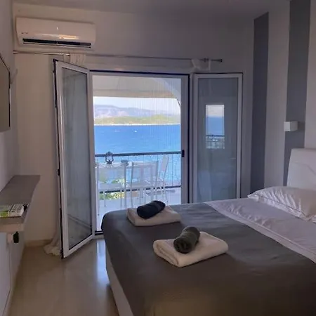 Summer Senses In Apartament